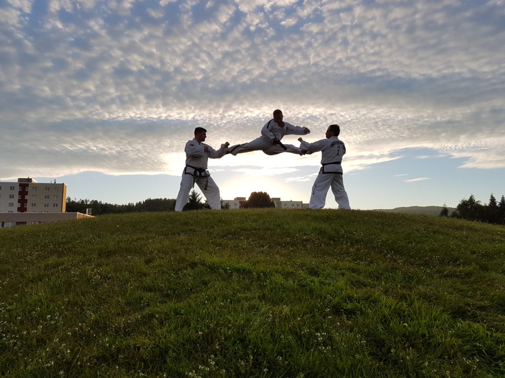 splitkick